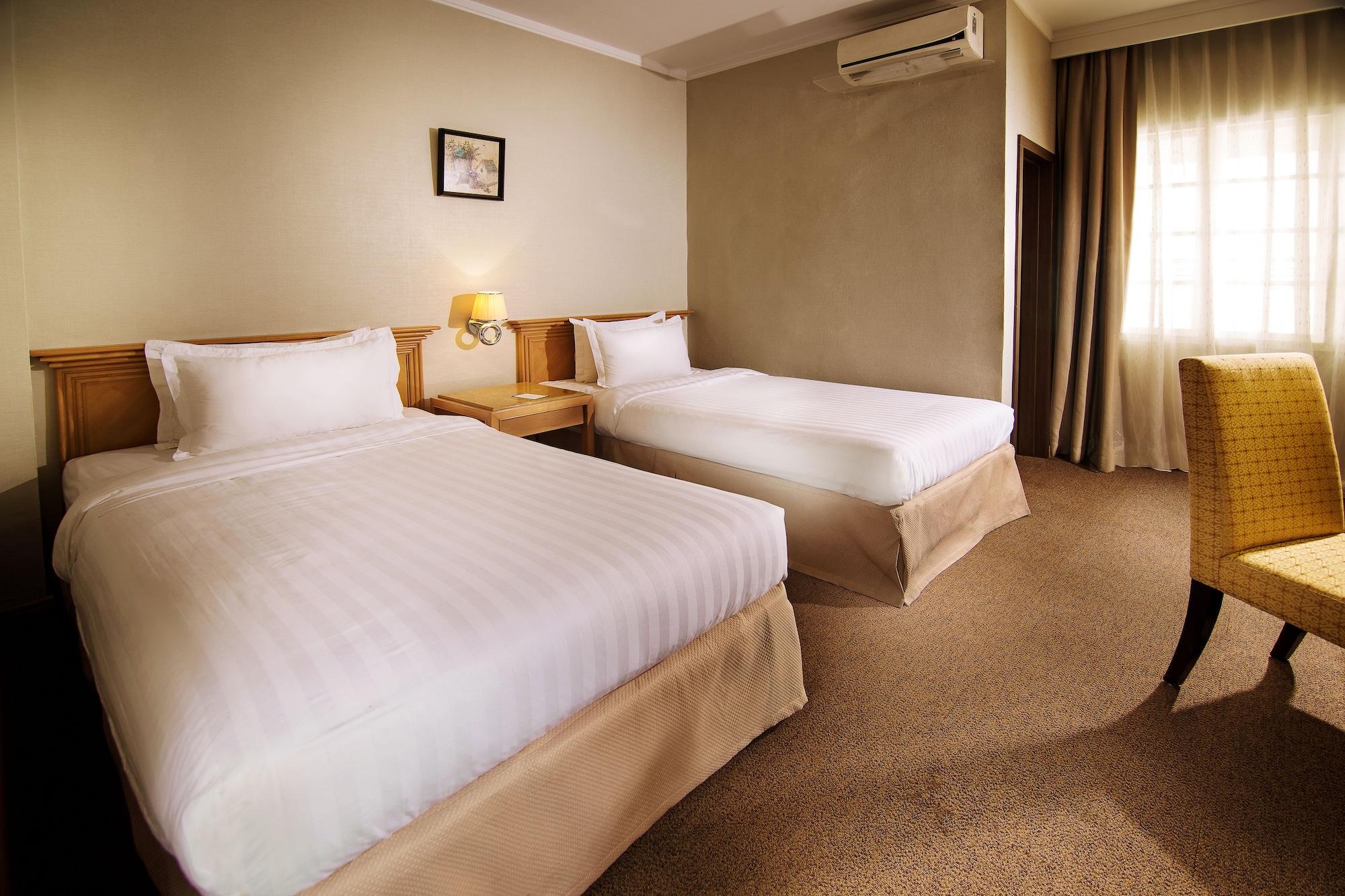 Menumbing Heritage Hotel Pangkal Pinang Exteriör bild