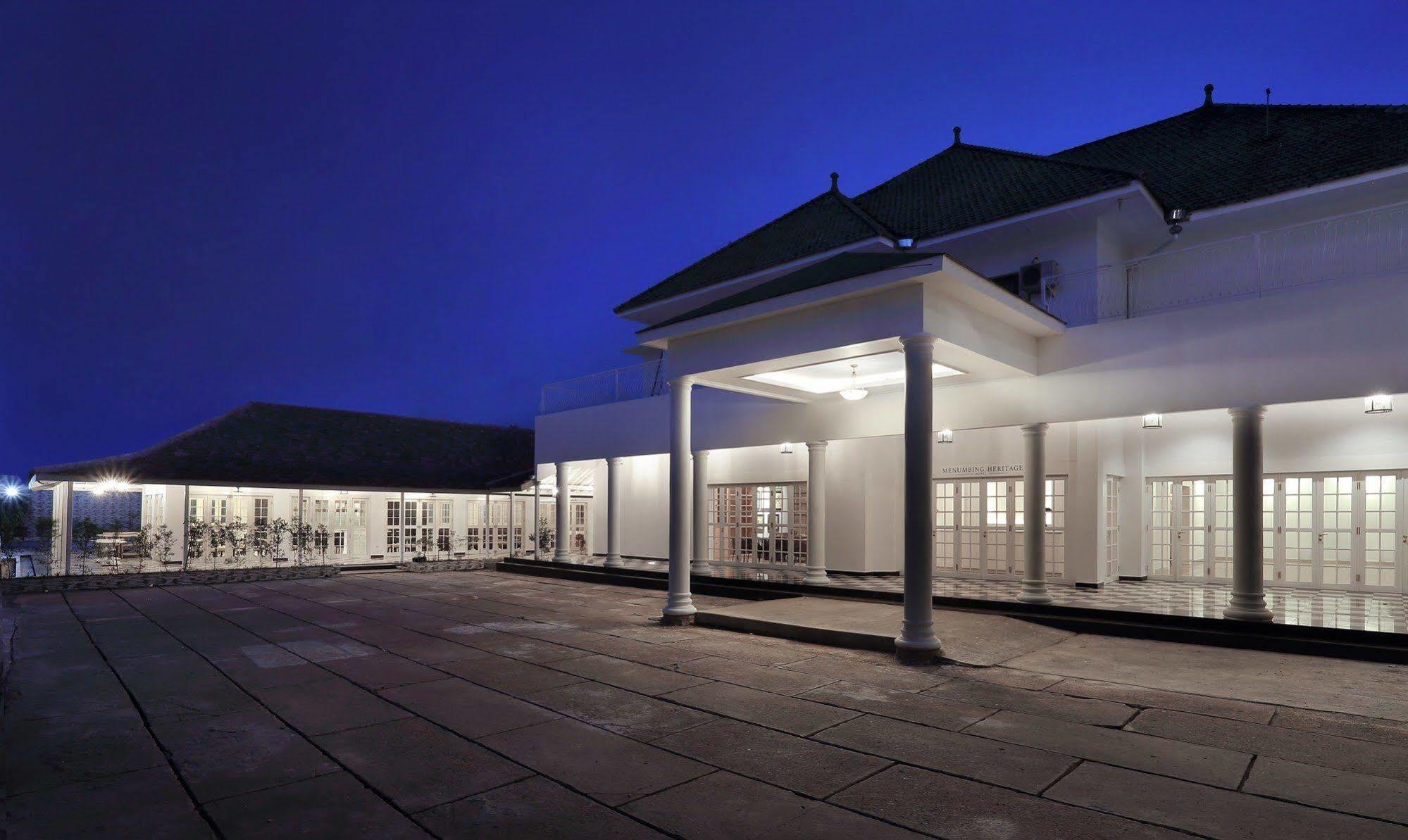 Menumbing Heritage Hotel Pangkal Pinang Exteriör bild